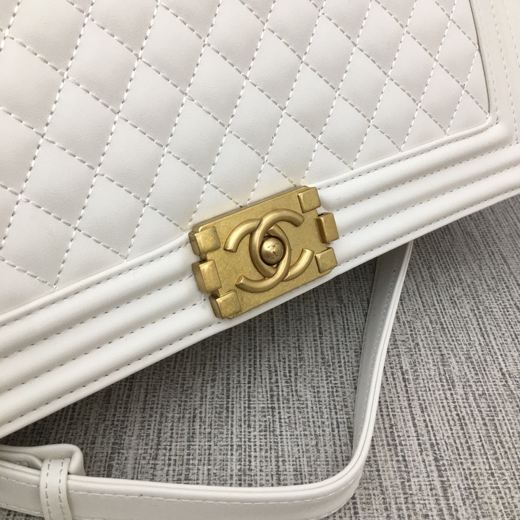 B5X121C60 Popular  leather bag 