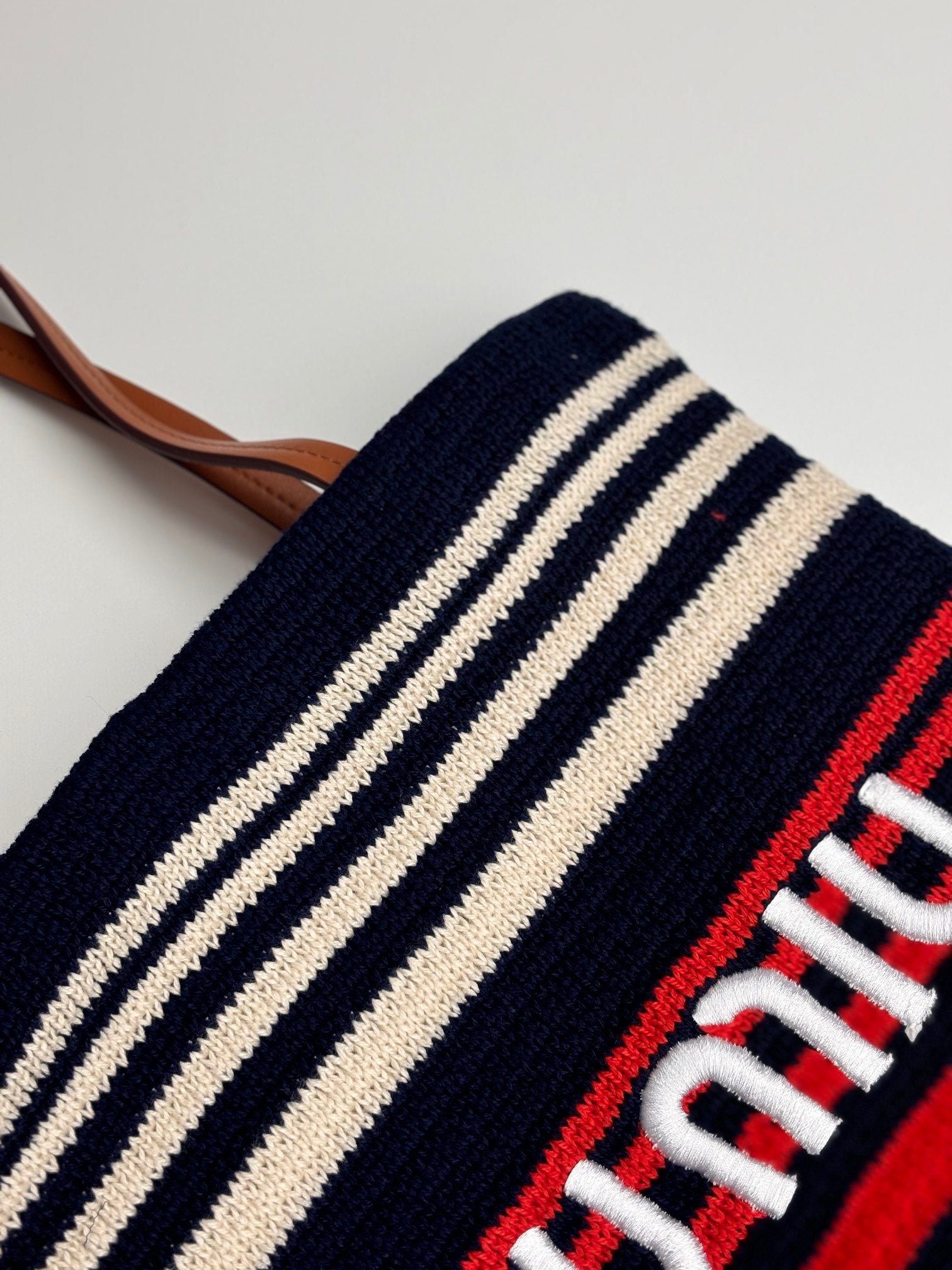 B1X104A77 Popular   Woven Bag