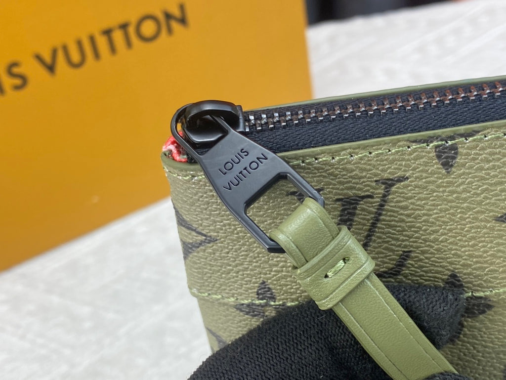 B1X44E400 Popular   leather bag
