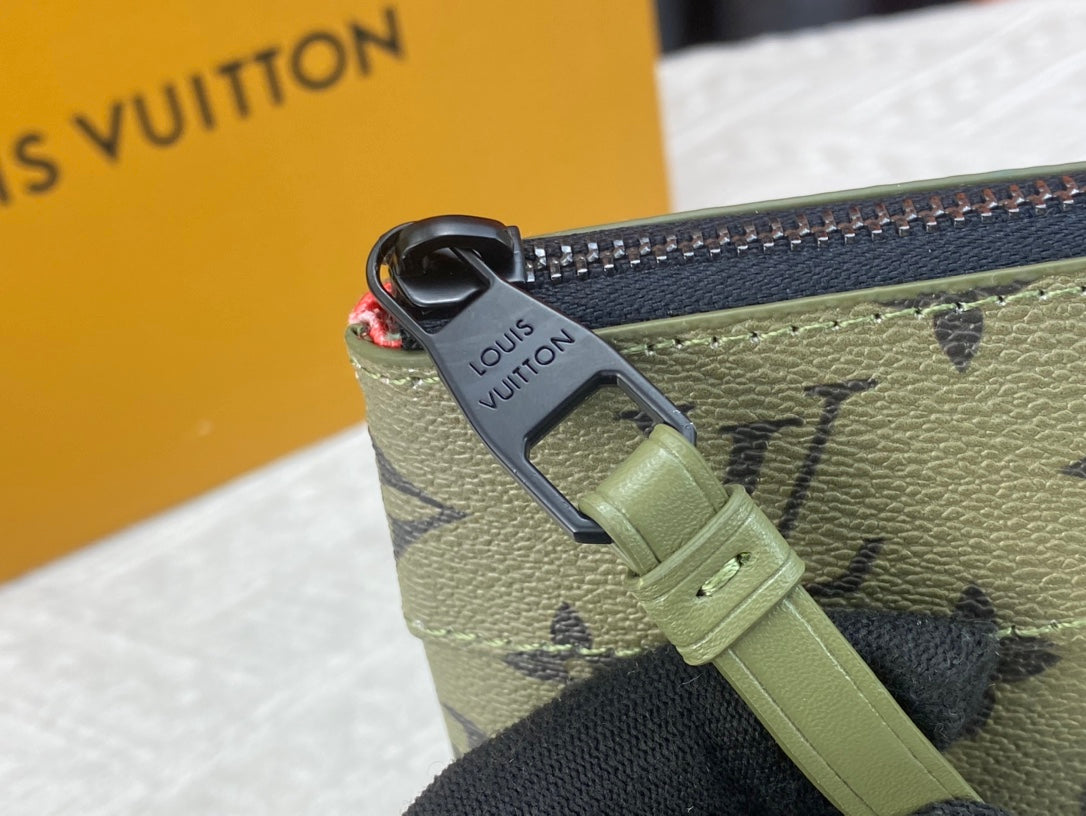 B1X44E400 Popular   leather bag