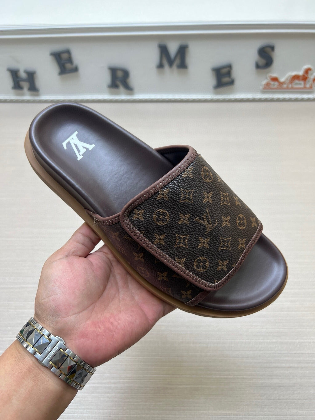 Z5WE246 Popular Slippers