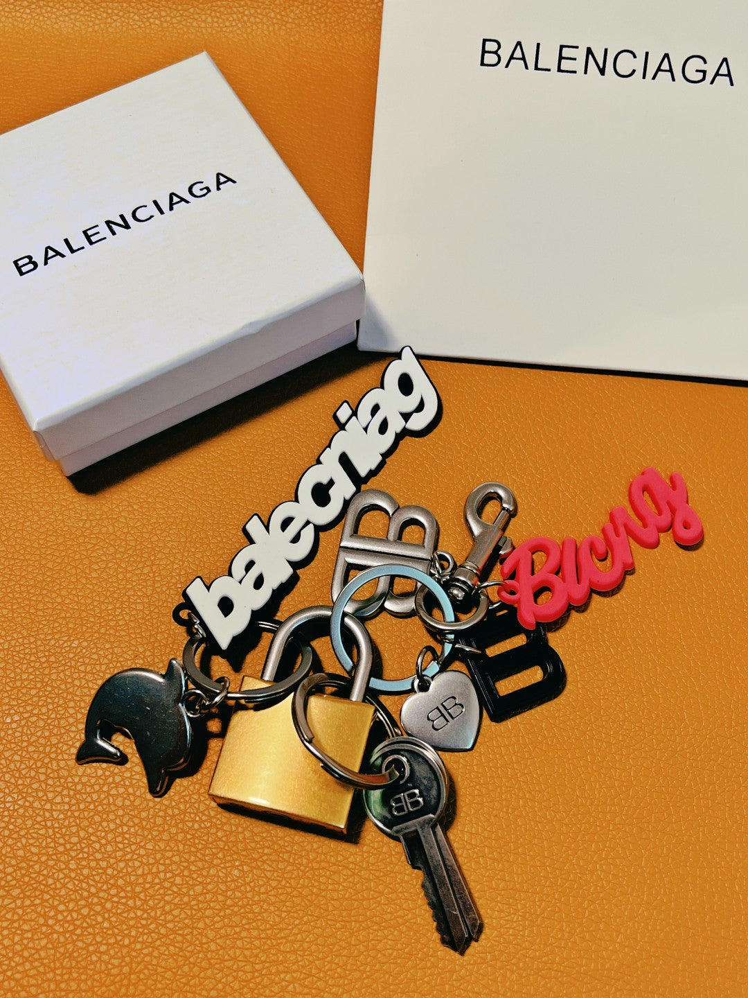 A1Z84J62  Popular Keychains