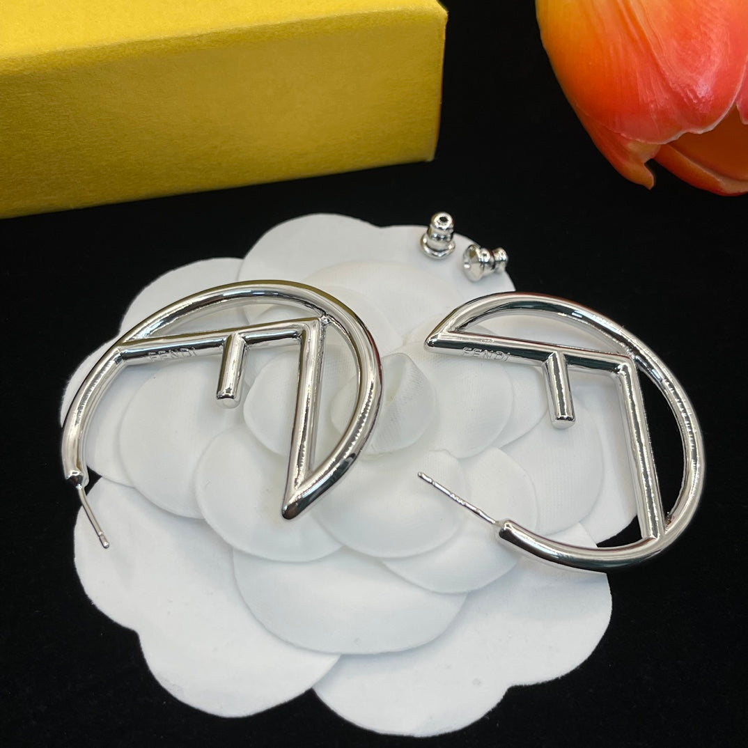 X1Z94F647E Popular  Earrings