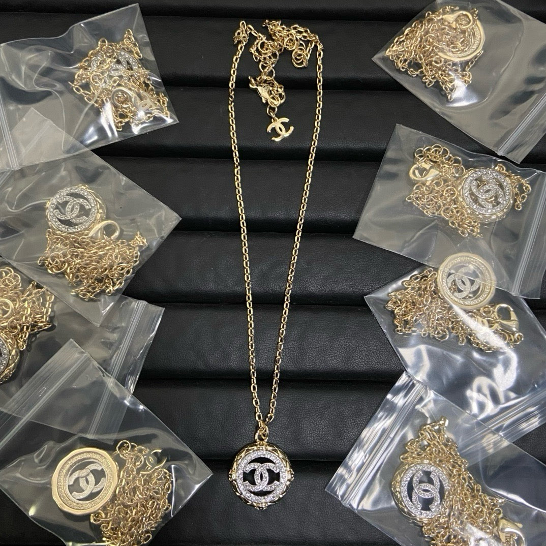 X1Q85C108X Popular Necklace