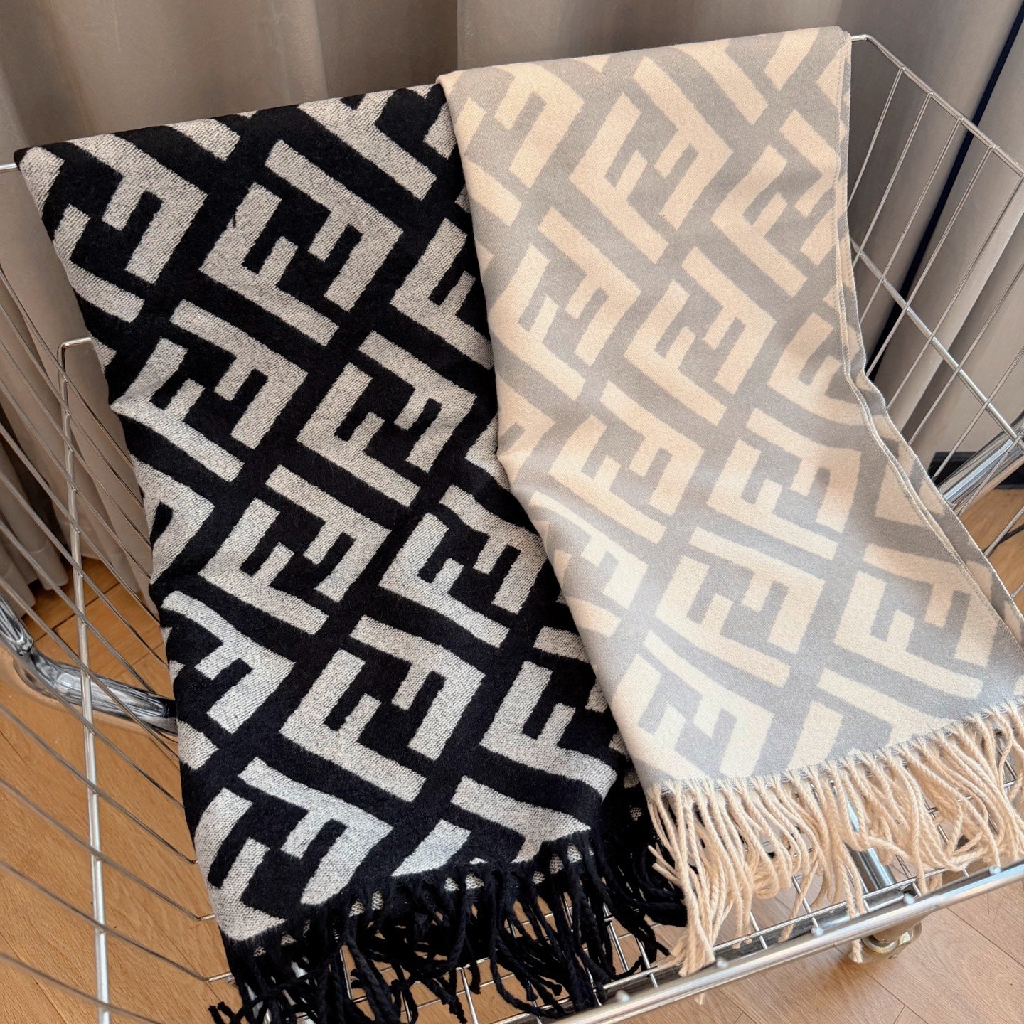 W1R86F58 Popular Winter Scarves
