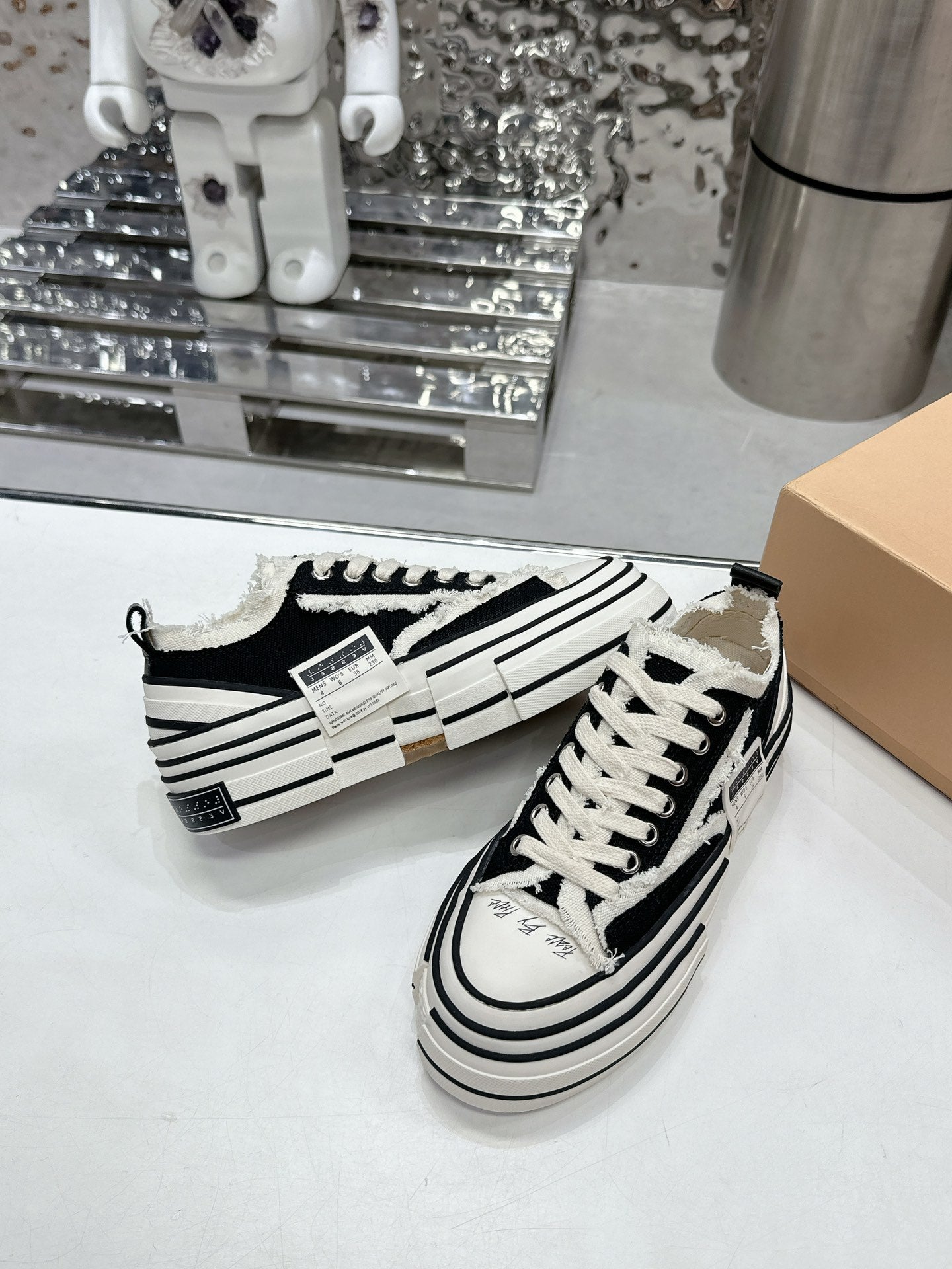 Z2Q105A249 Popular high-quality Shoes
