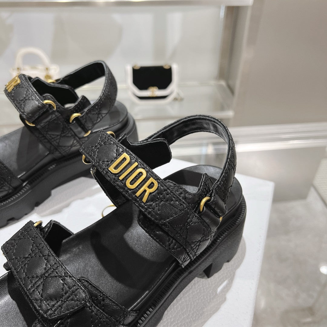 Z2Q55D48 Popular leather shoes