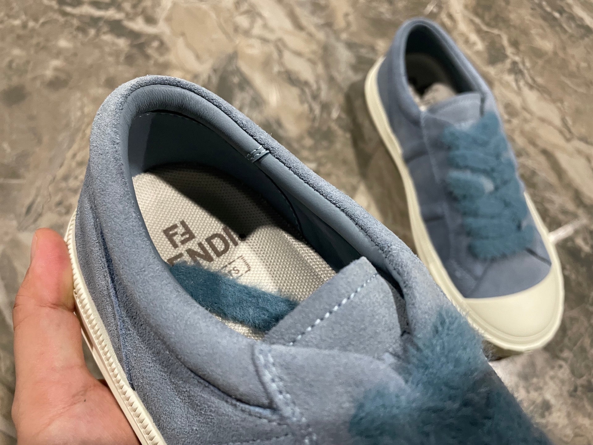 Z2Q95F141  Popular high-quality Shoes