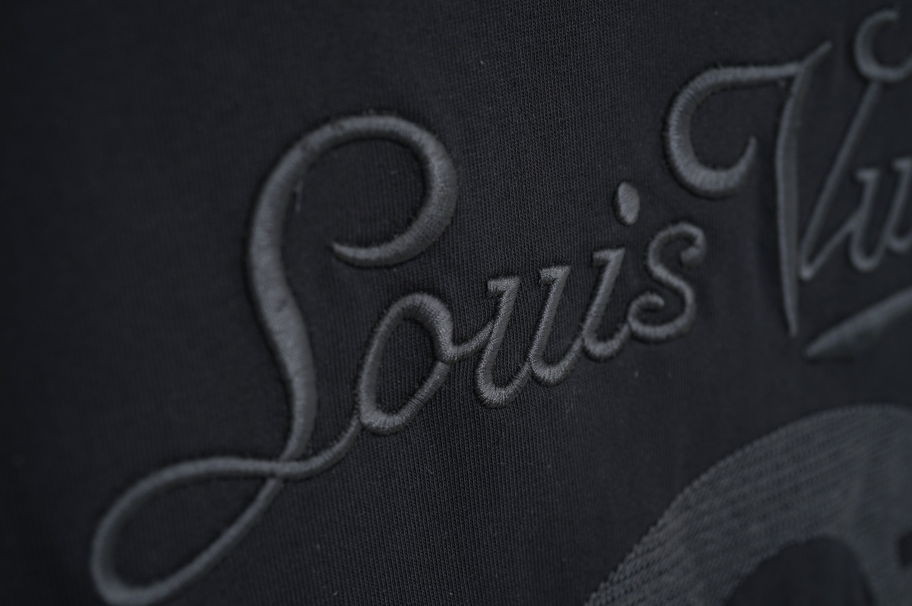 U1R86E12 Popular T-shirts