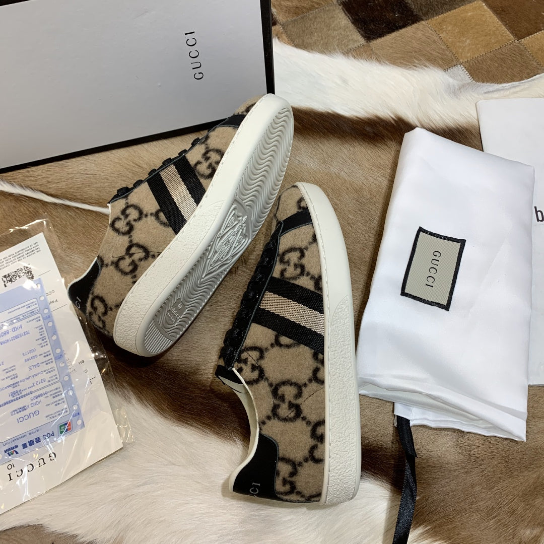 Z2Q105B193 Popular high-quality Shoes