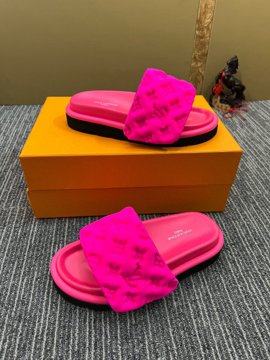 Z5YE116 Popular Slippers
