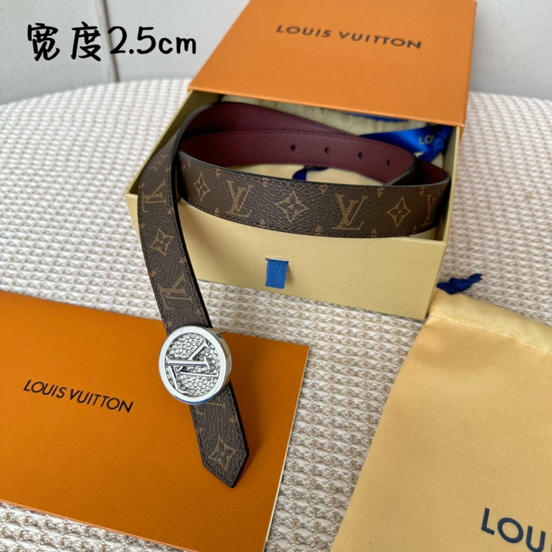 P1Q64E71 Popular  High quality belt With full package