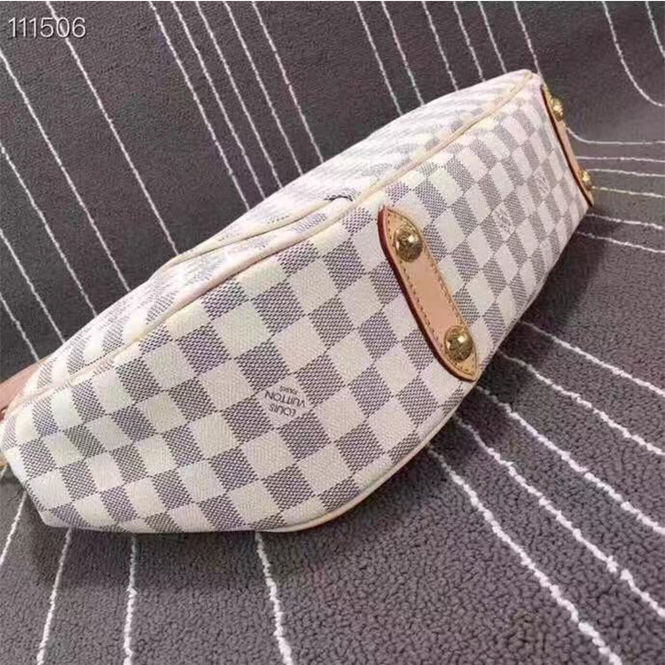 B1P11E11 Popular   leather bag 
