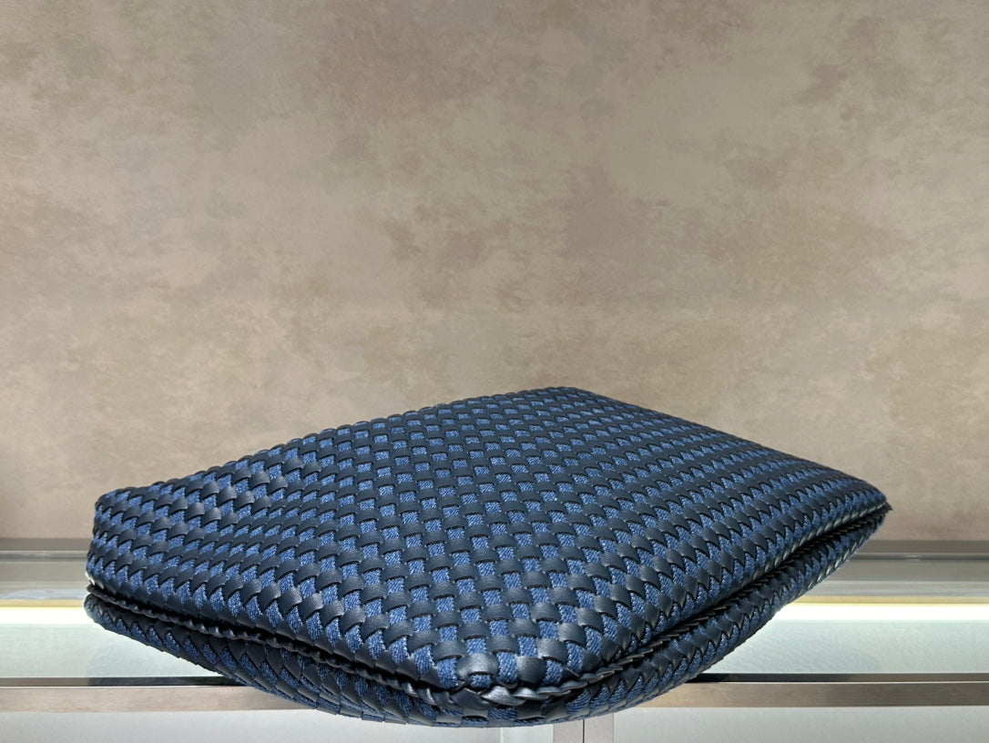 B1W35A116 Popular leather bag