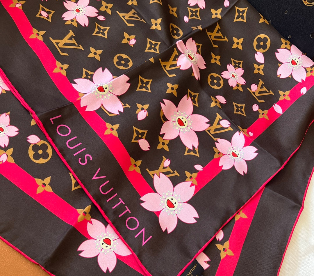 W1N55E62 Popular Silk Scarve