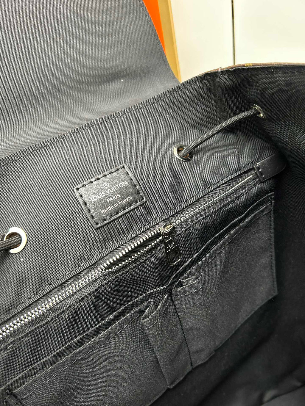 B1W25E72 Popular  Backpacks