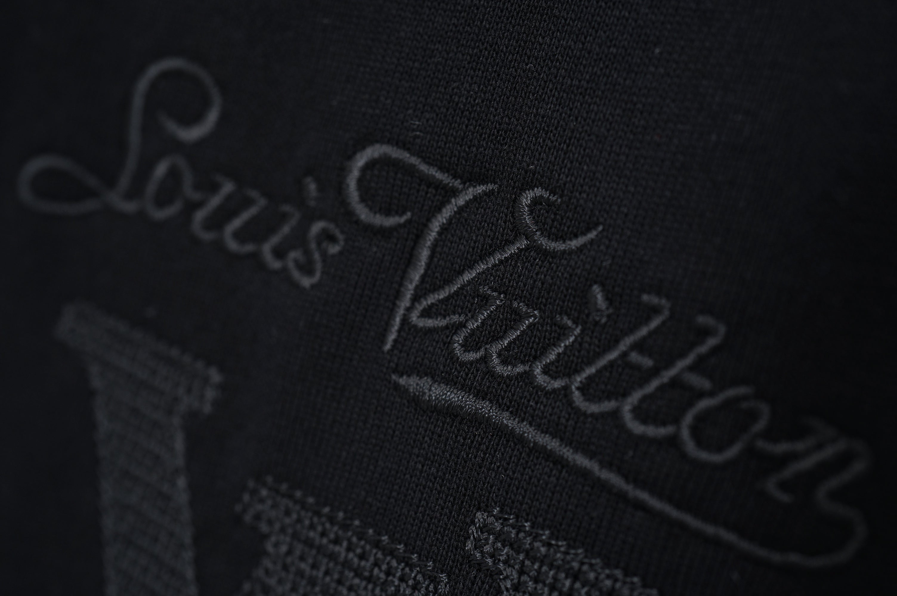 U1R86E12 Popular T-shirts