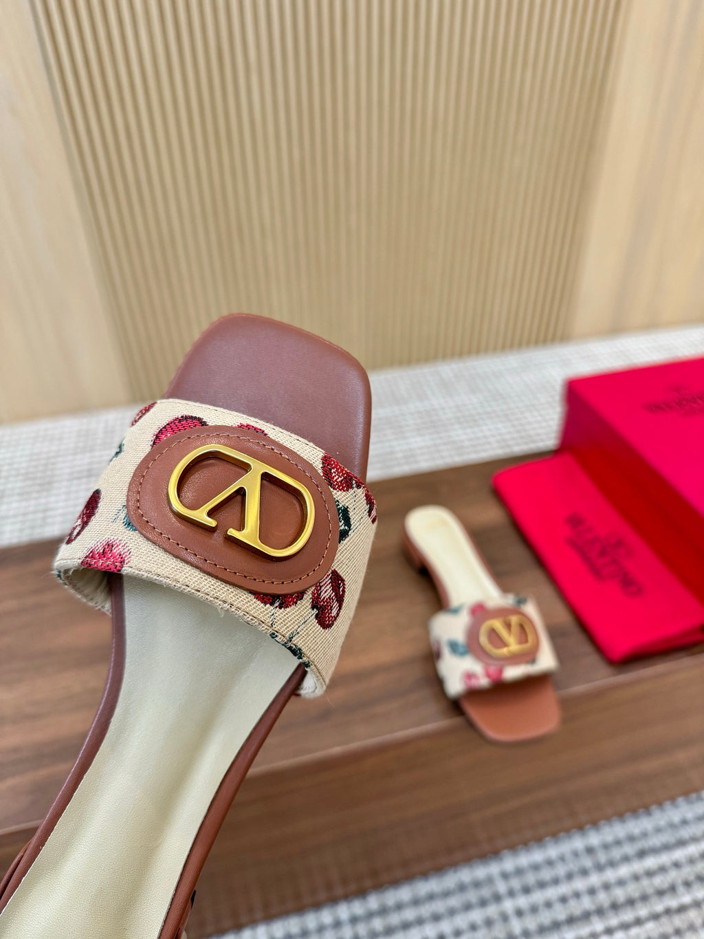 Z2Q55VL32 Popular leather shoes