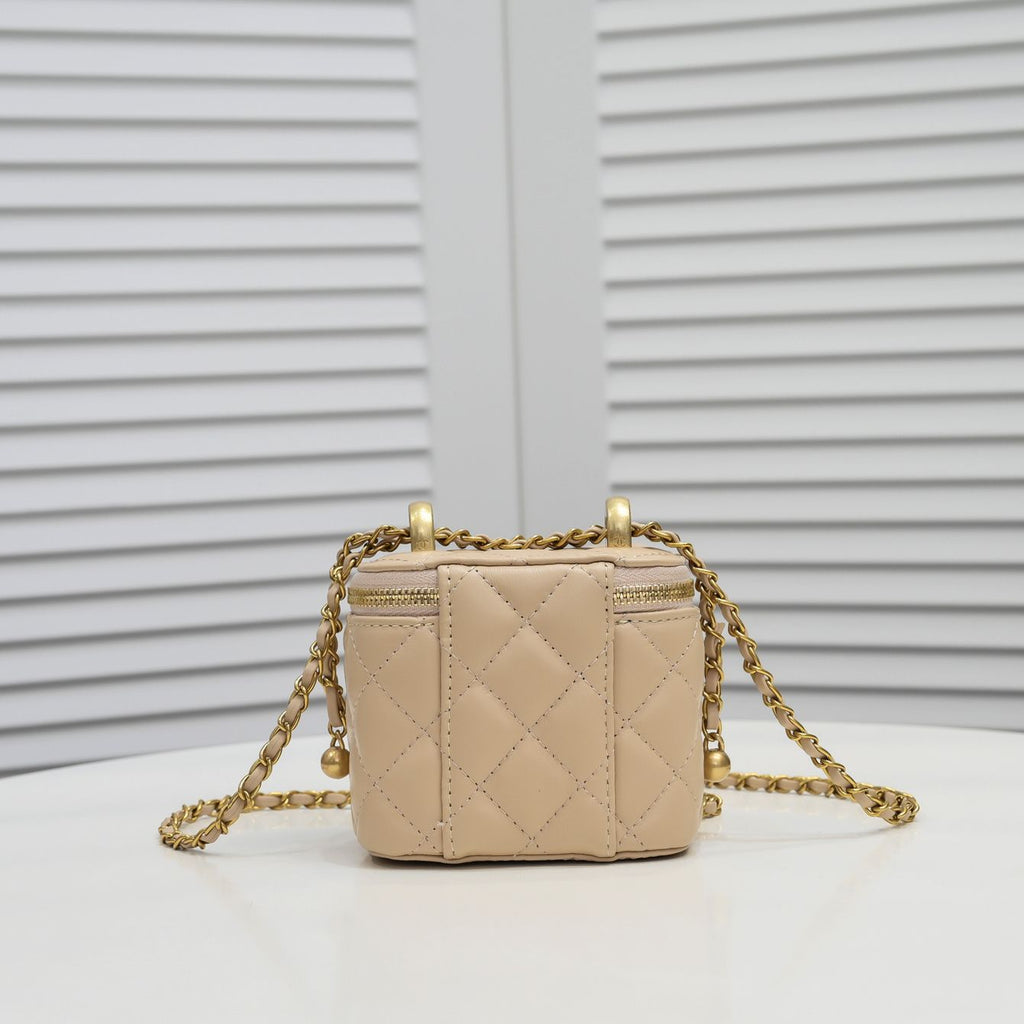 B1X43C45 Popular  leather bag 