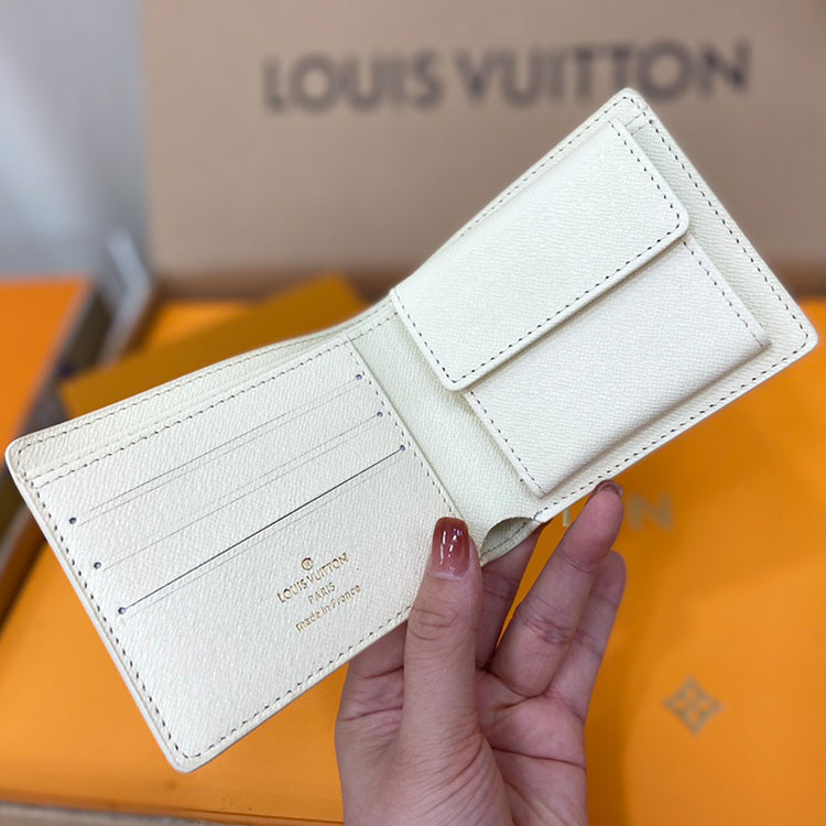 B1361E06 Popular leather wallets