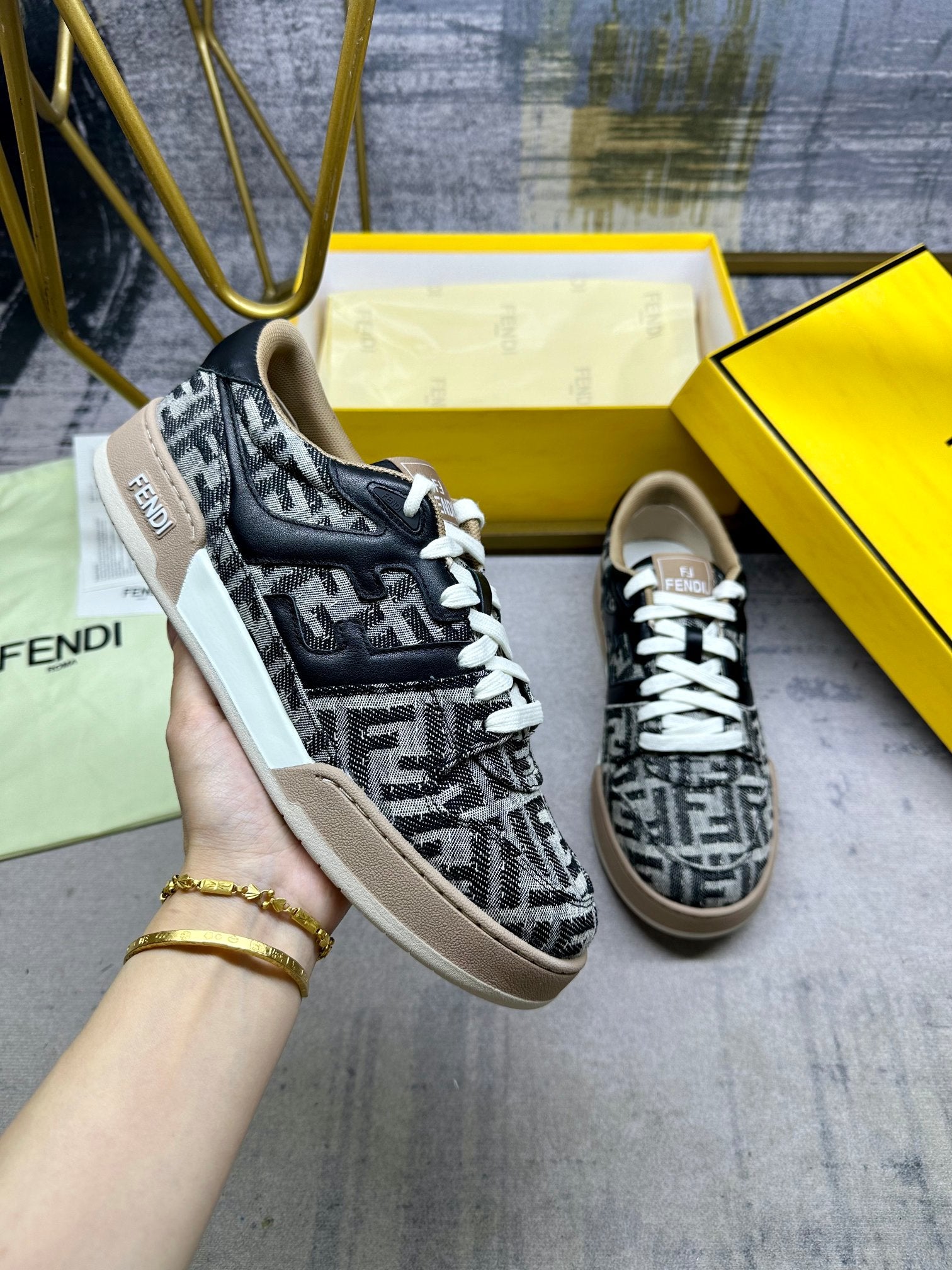 Z2N95F14 Popular high-quality shoes