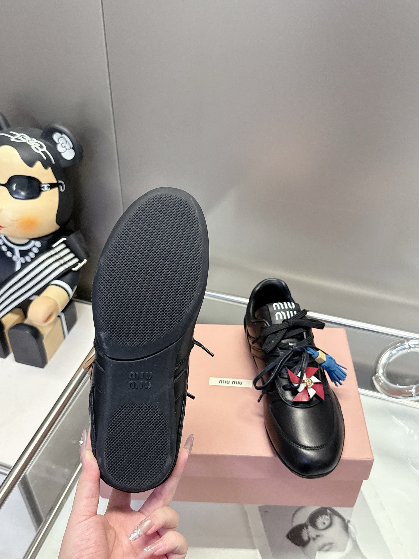 Z2Q105A261 Popular high-quality Shoes