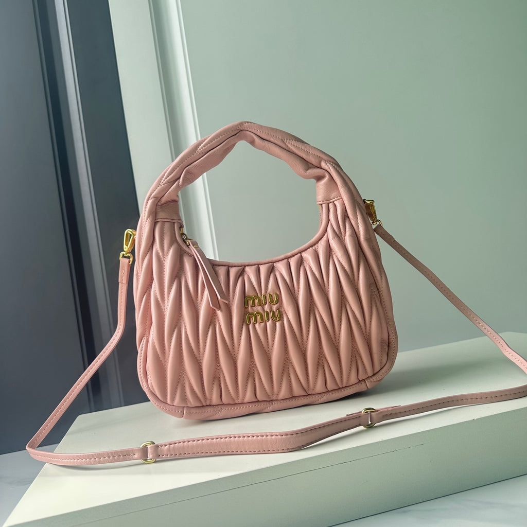 B1P46A122 Popular leather bag（29x24x10cm）