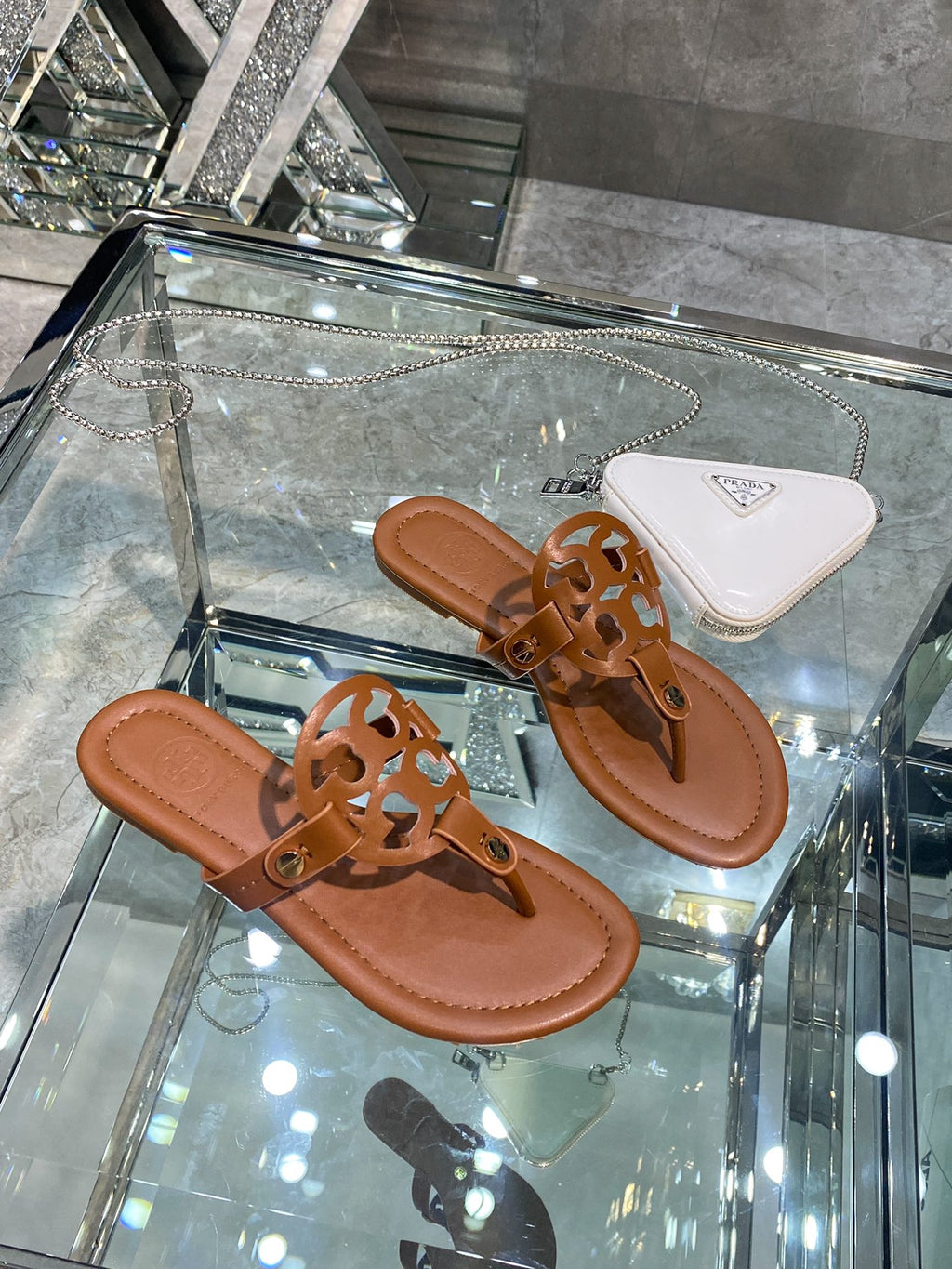 Z2Z85A3  Popular leather Shoes