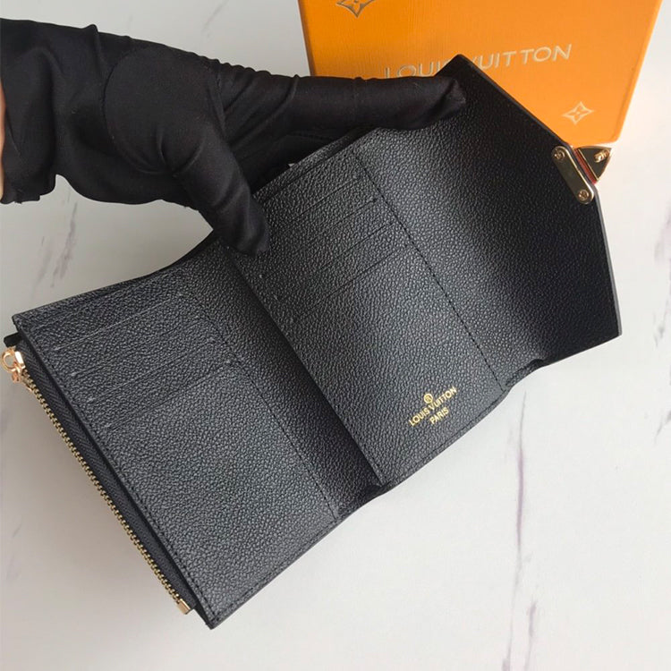 B1P20E10 Popular leather wallets