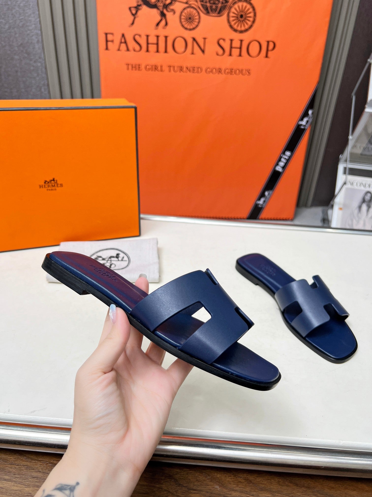 Z2Z85H11  Popular leather Shoes