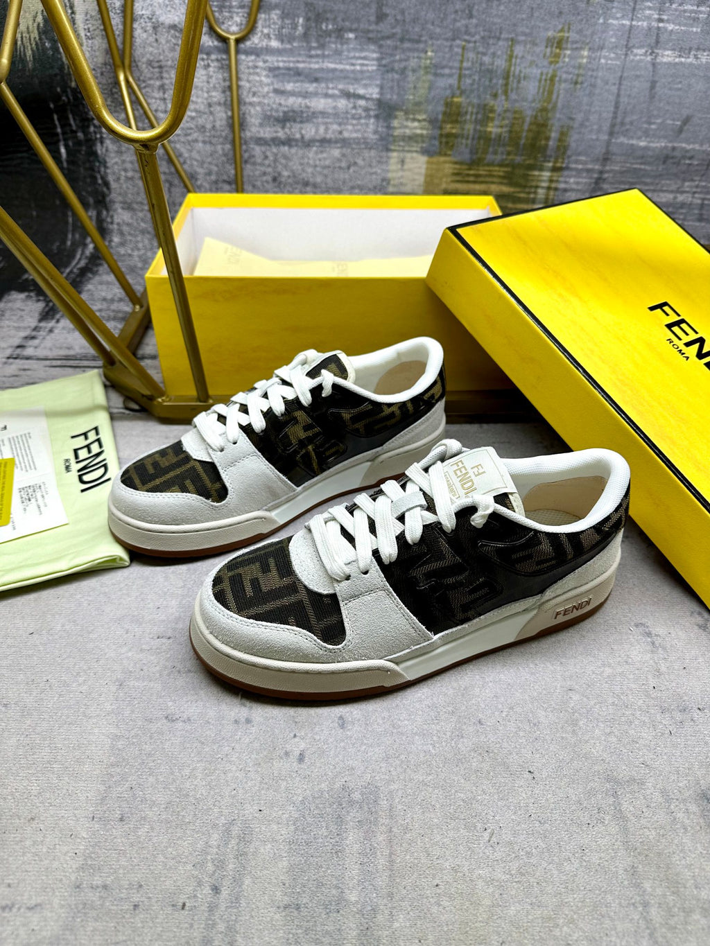 Z2N95F13  Popular high quality shoes