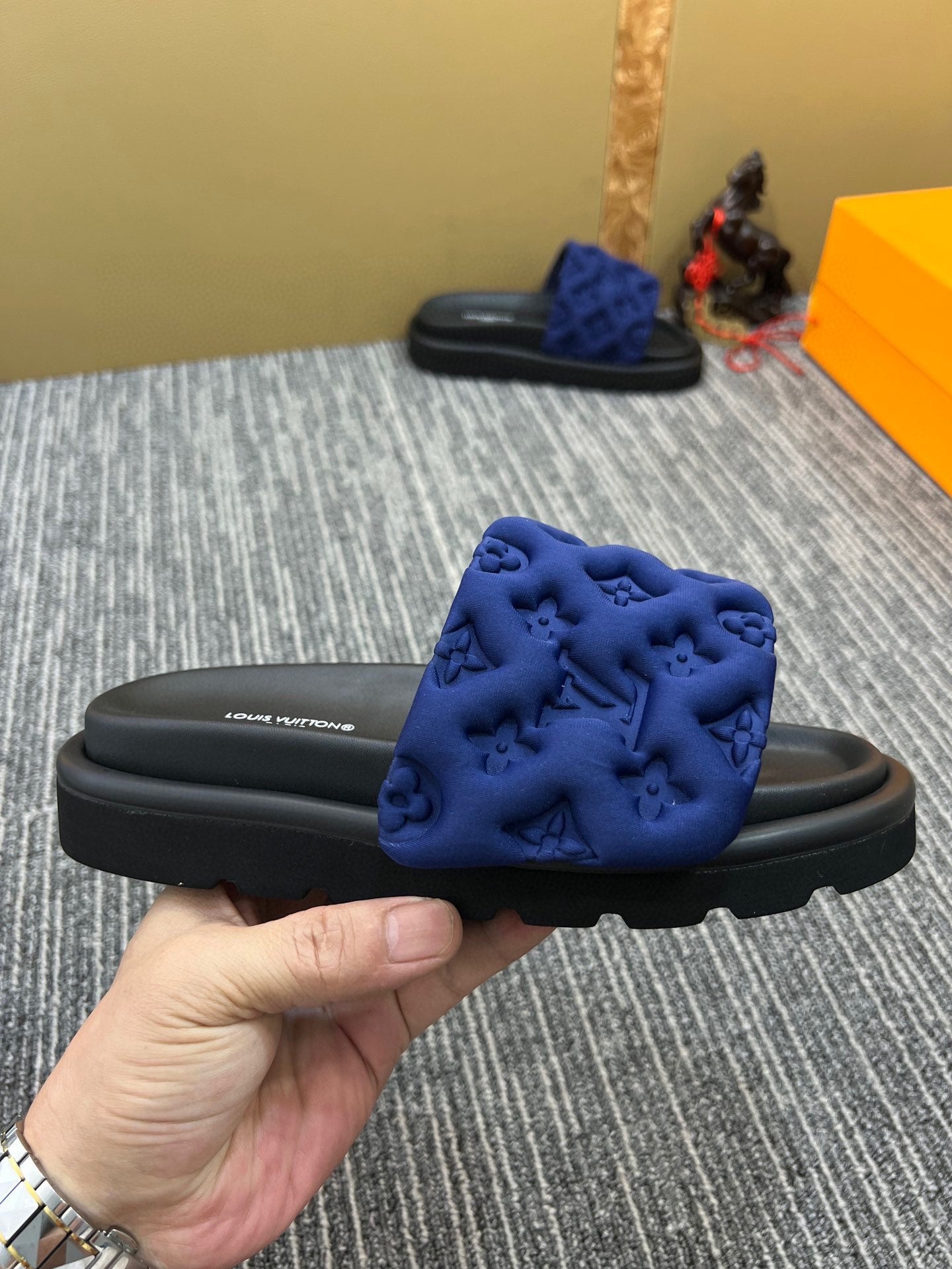 Z5YE116 Popular Slippers