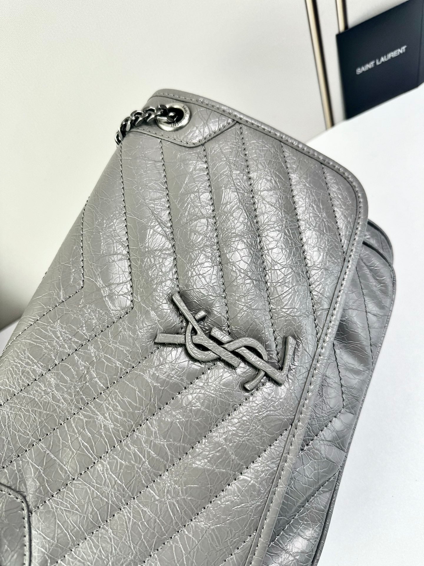 B1R76SL16 Popular leather bag