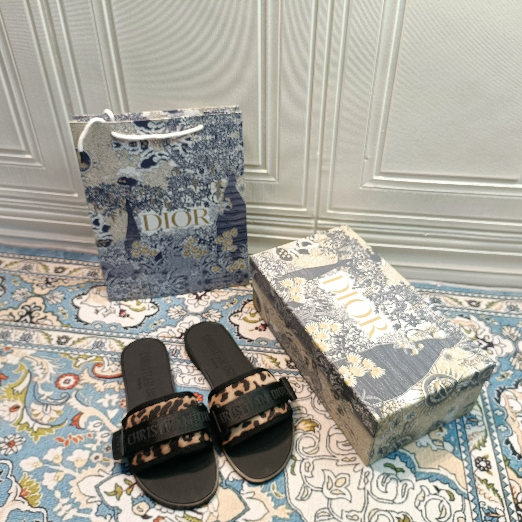 Z1ZD20 Popular Slippers