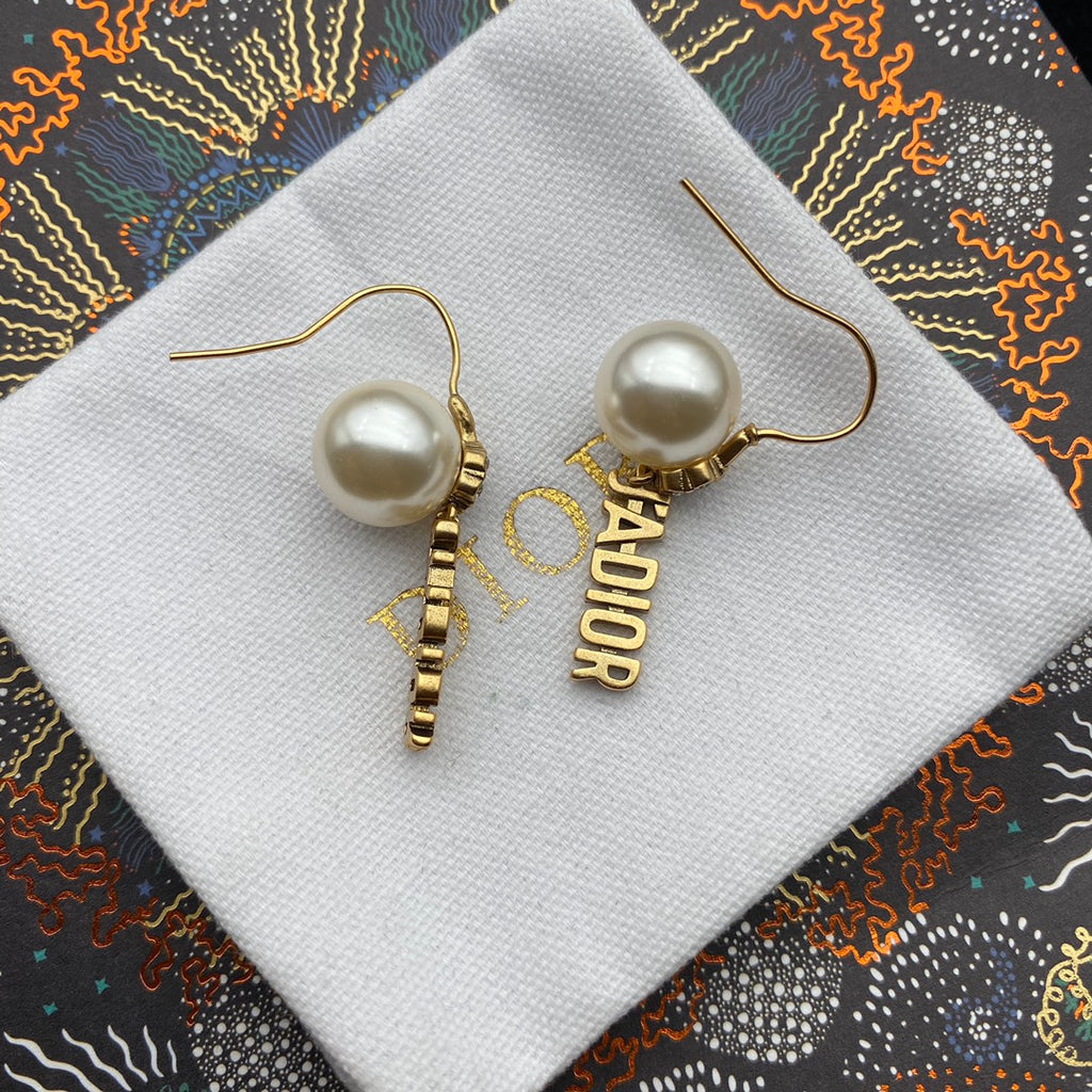 X1Y83D186E Popular  Earrings