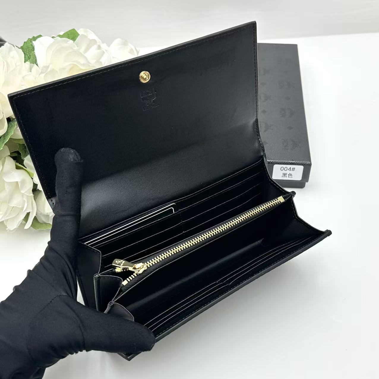 B1N36M14 Popular leather  Wallets