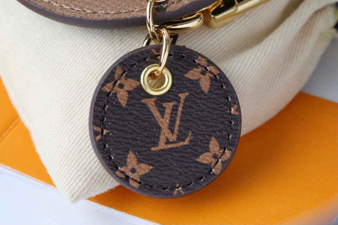 A1Q95E7 Popular bag 's charms accessories