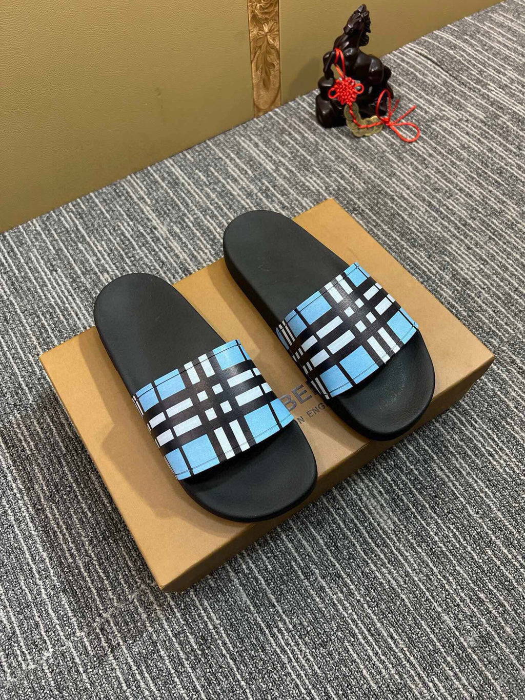 Z5Z35R257 Popular Slippers