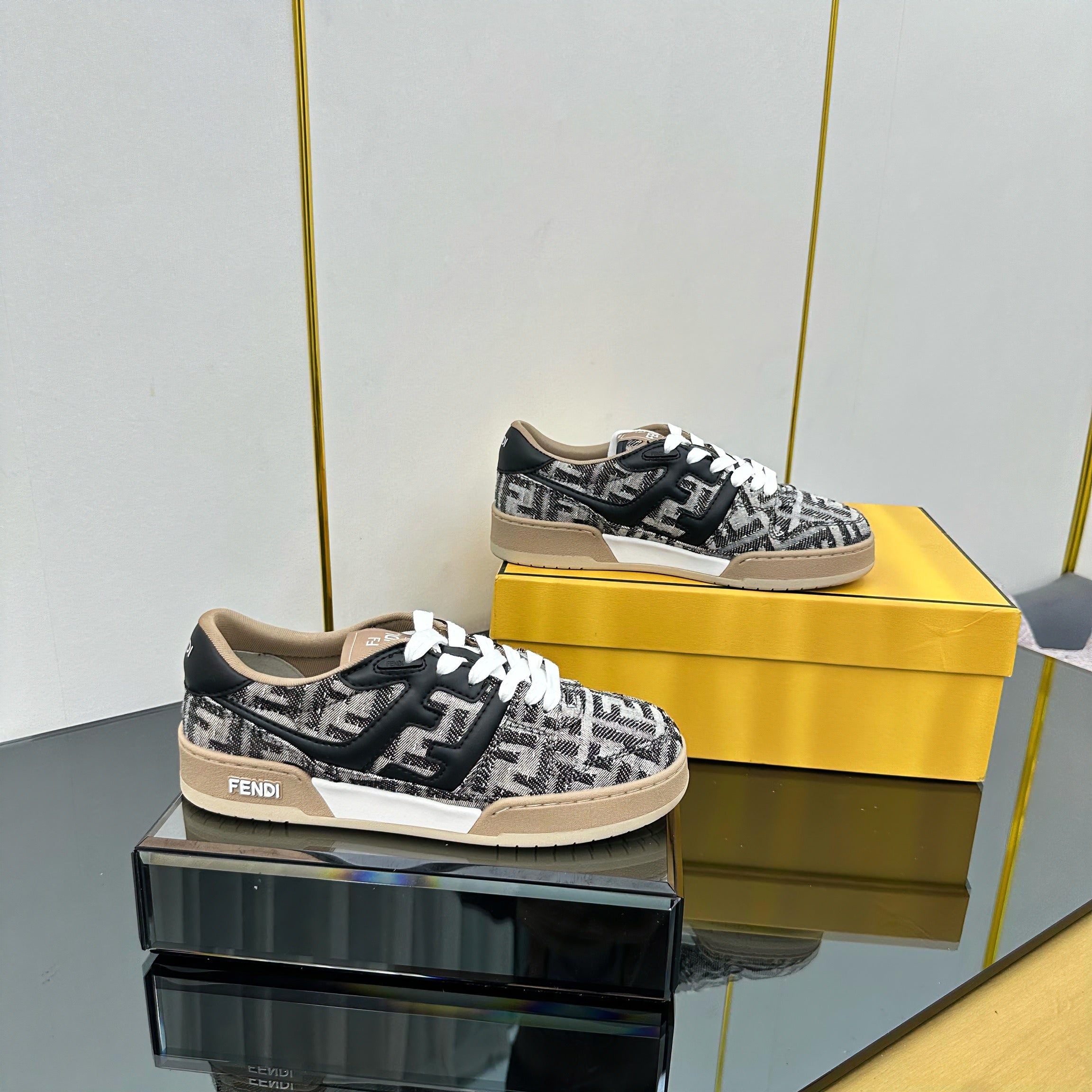Z2Q105F420 Popular high-quality Shoes