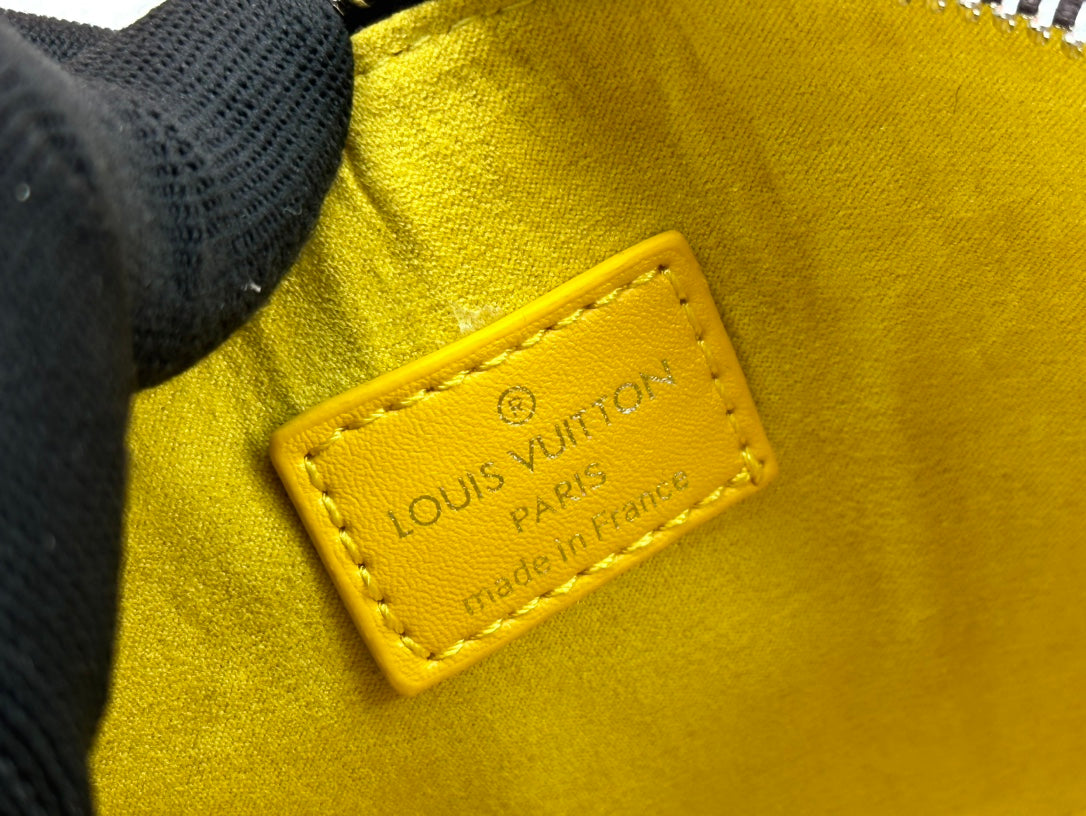 B1X55E19 Popular leather bag