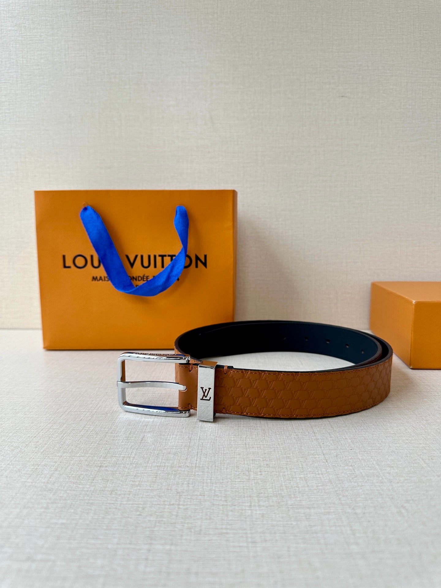 P1R55E222 Popular  High quality belt With full package