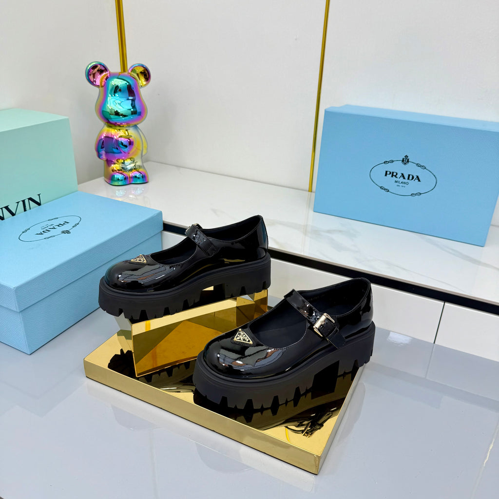 Z2Q105P308 Popular high-quality Shoes