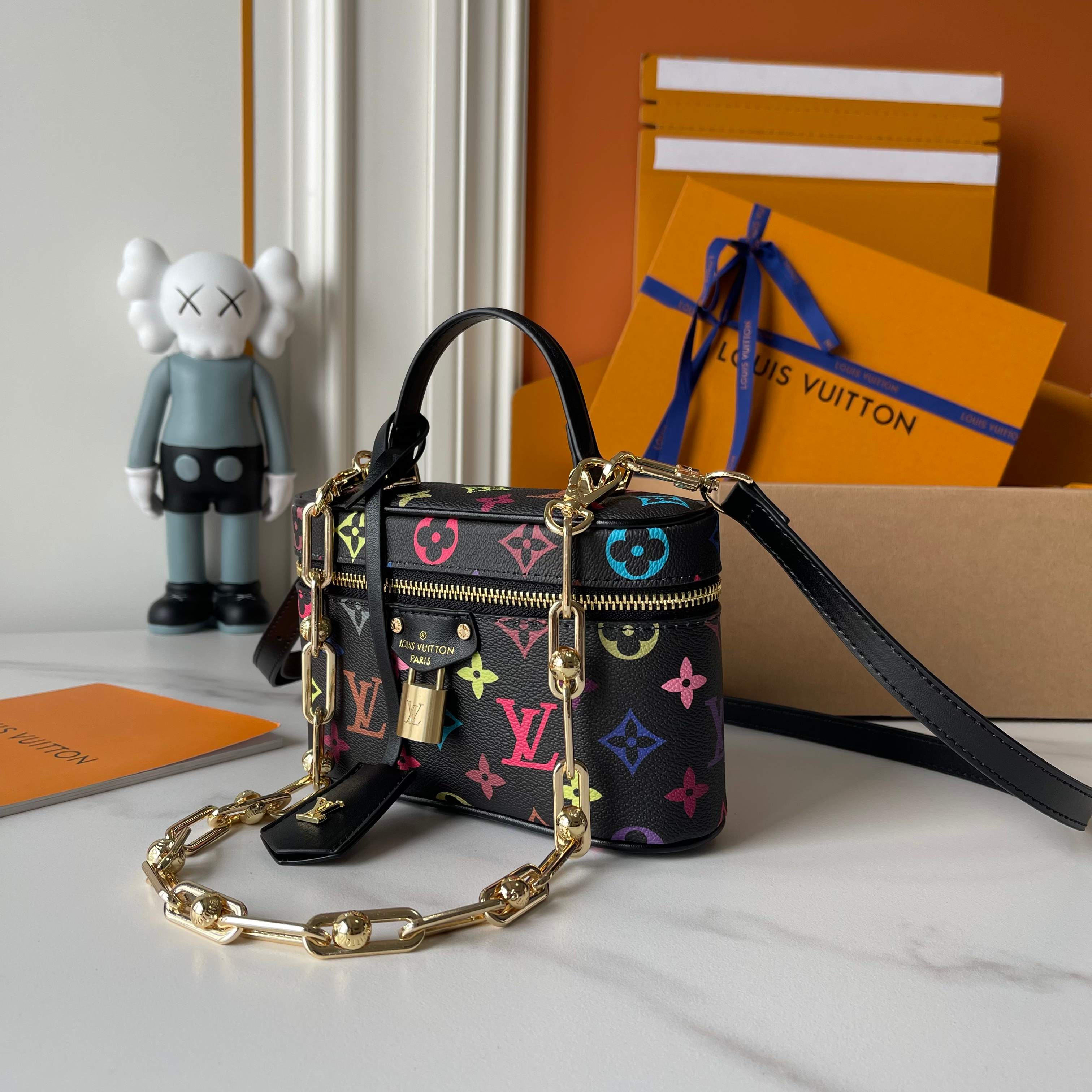 B1N55E79 Popular  leather bag