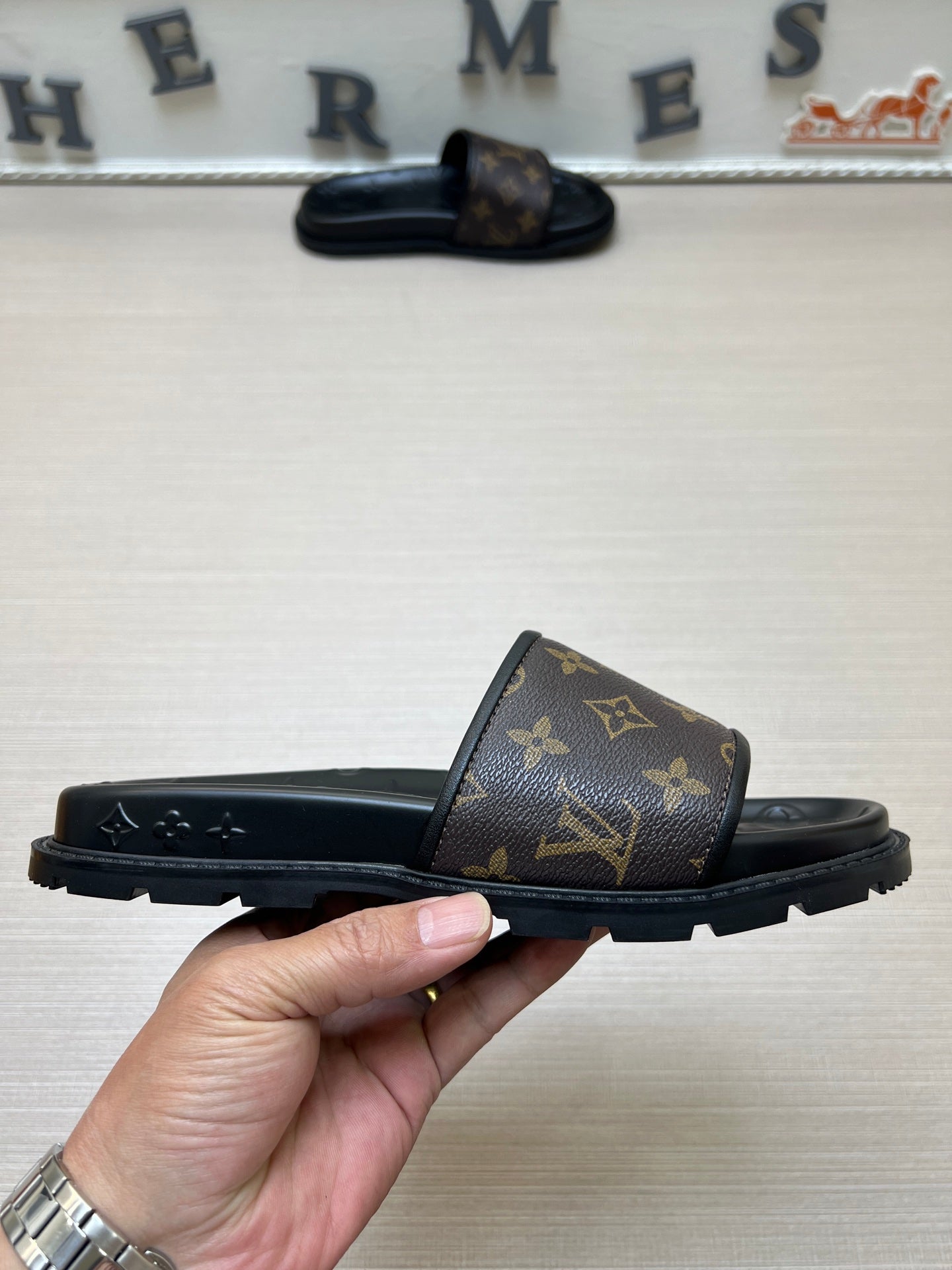 Z5Z35E304 Popular Slippers