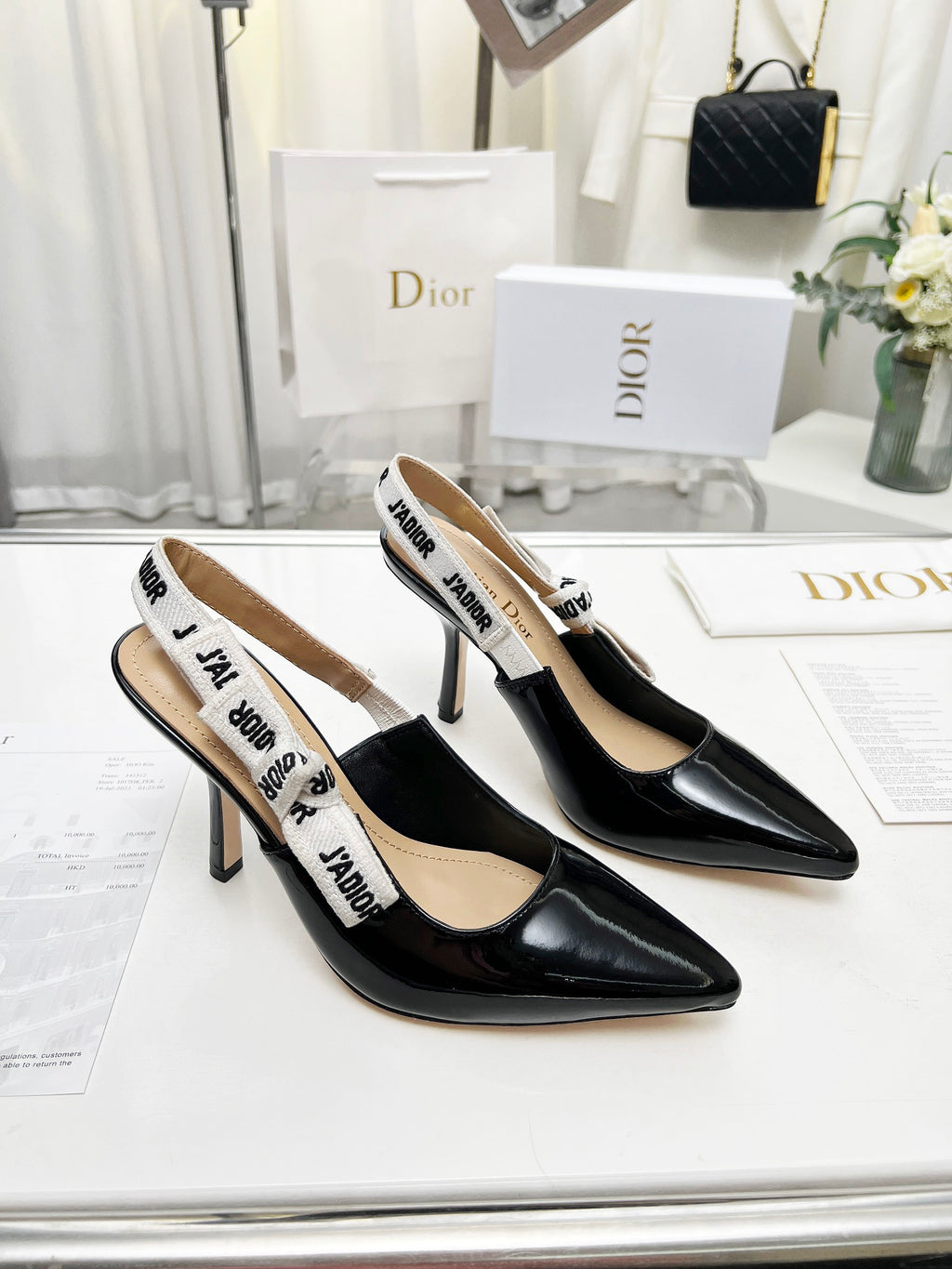 Z2Q55D44  Popular leather High heels