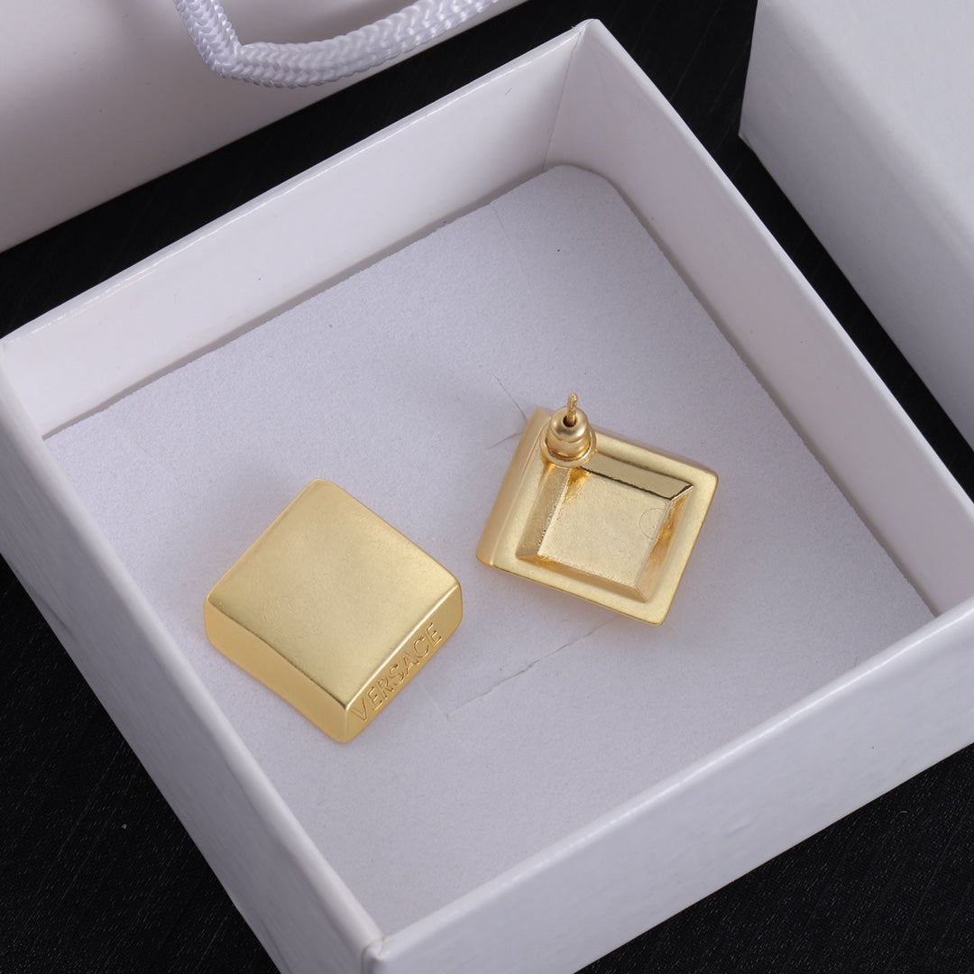 X1Z94V1025E Popular Earrings