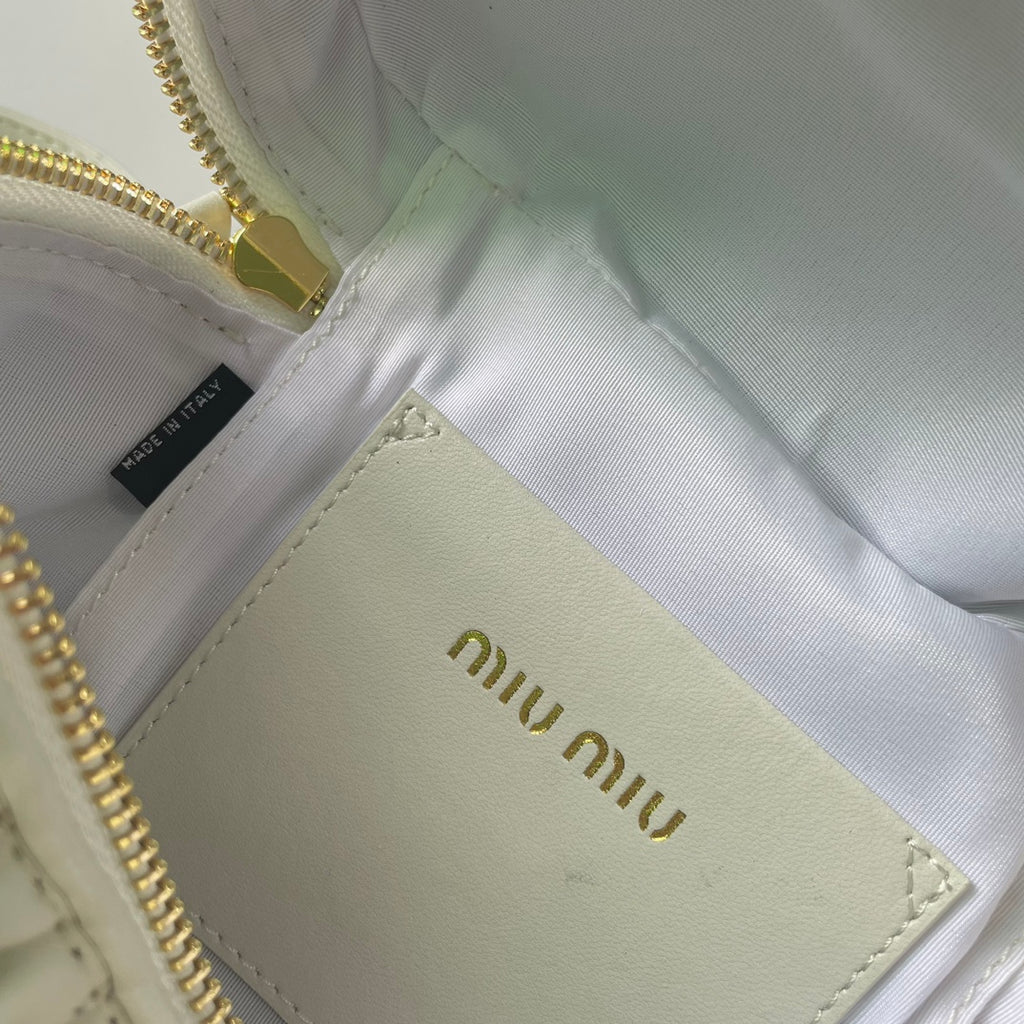 B1R15A102 Popular   leather bag