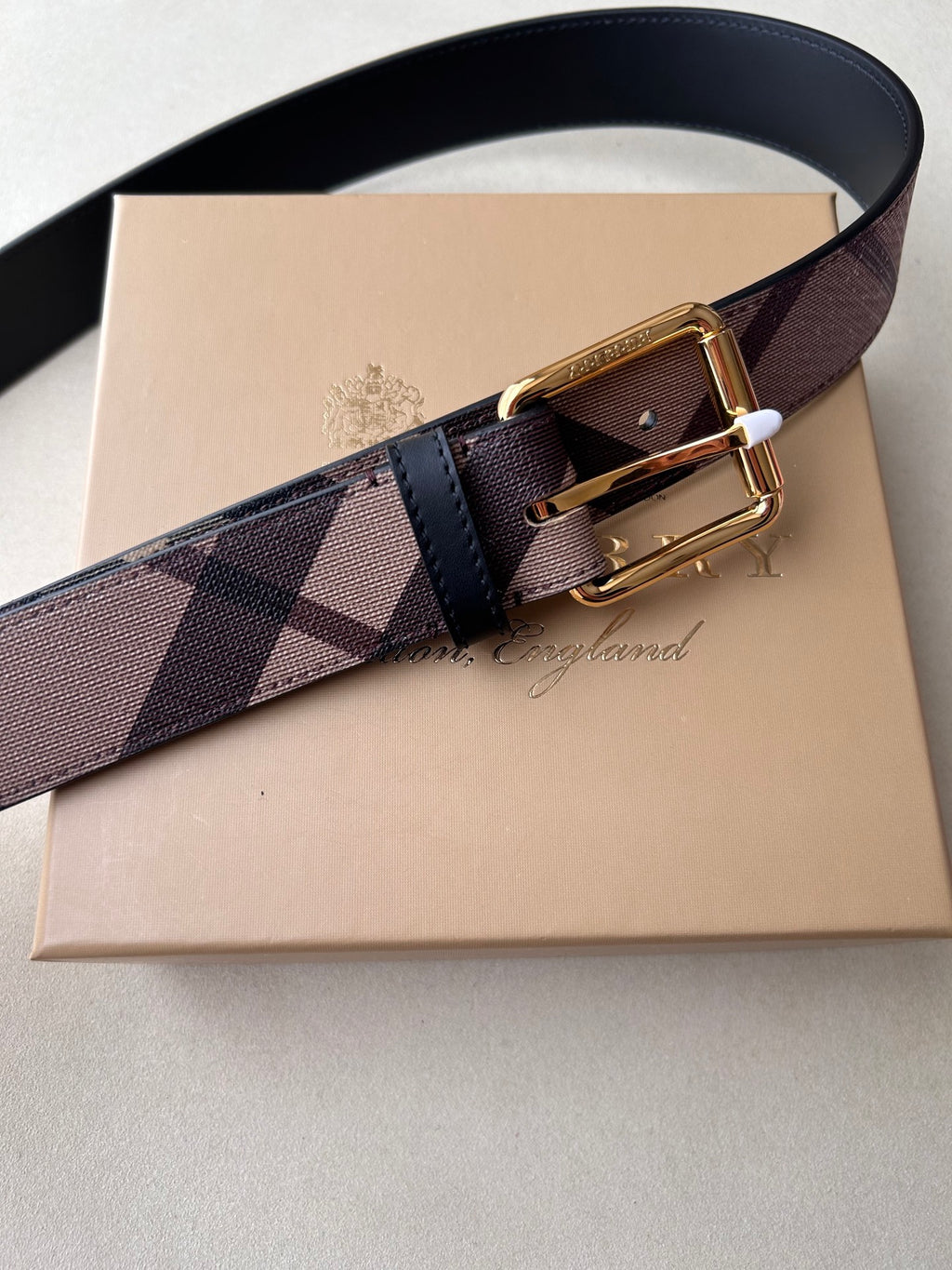P1Q115R8 Popular High quality belt With full package