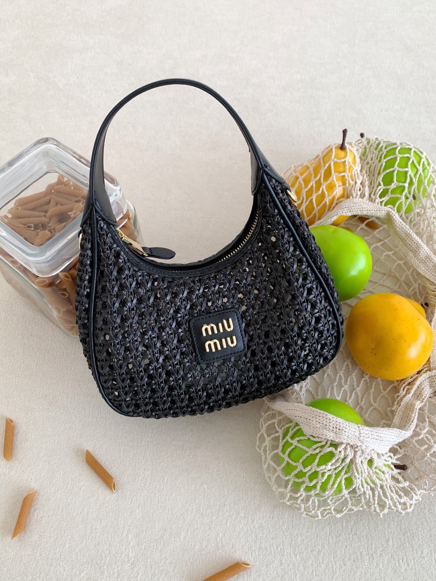 B1P36A51 Popular woven bag
