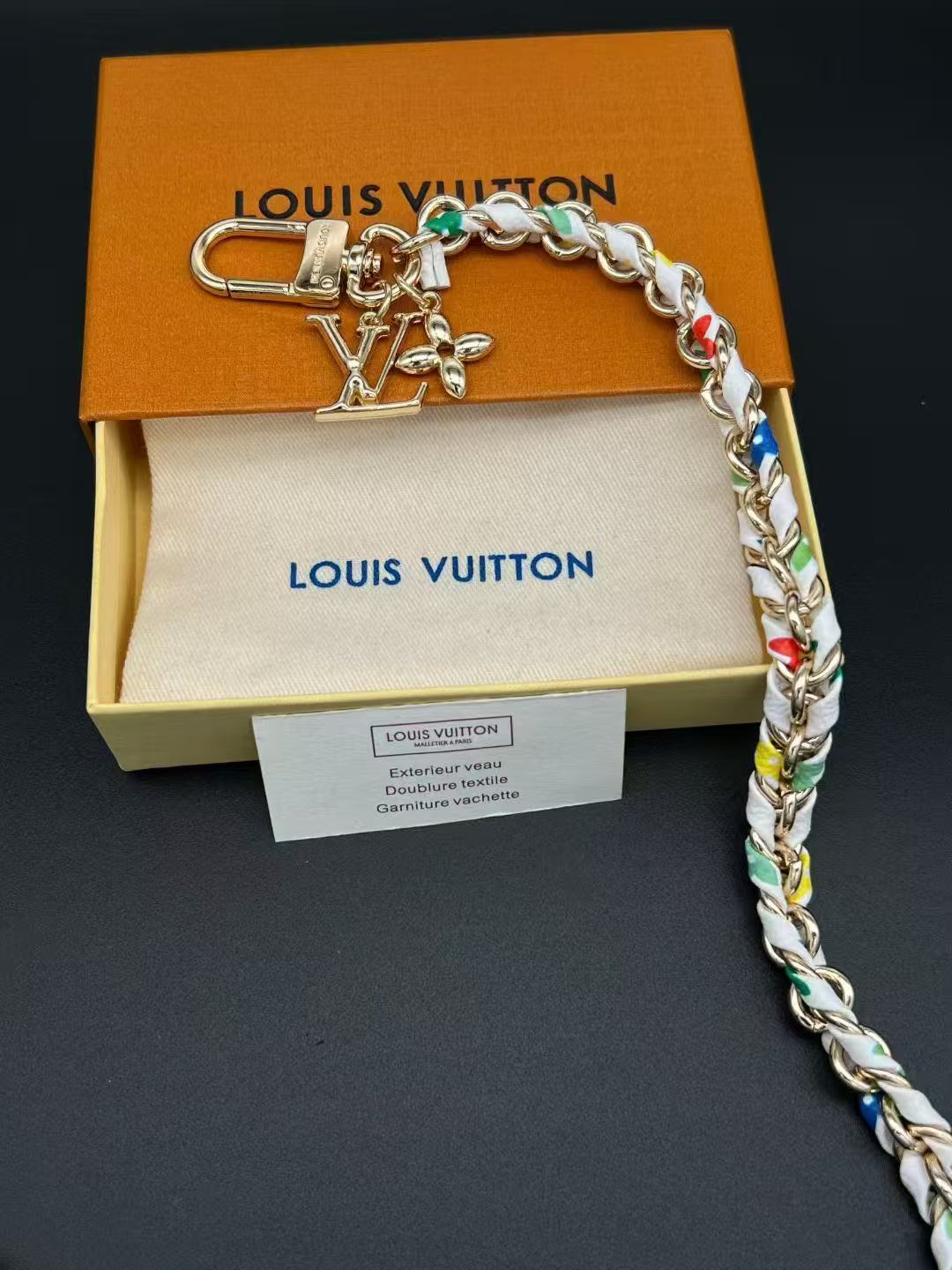 A1R76E63 Popular bag 's charms accessories